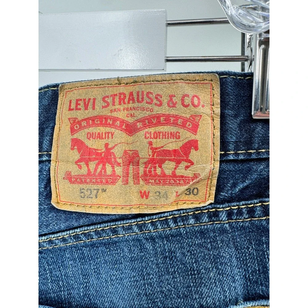 Levis levi 527